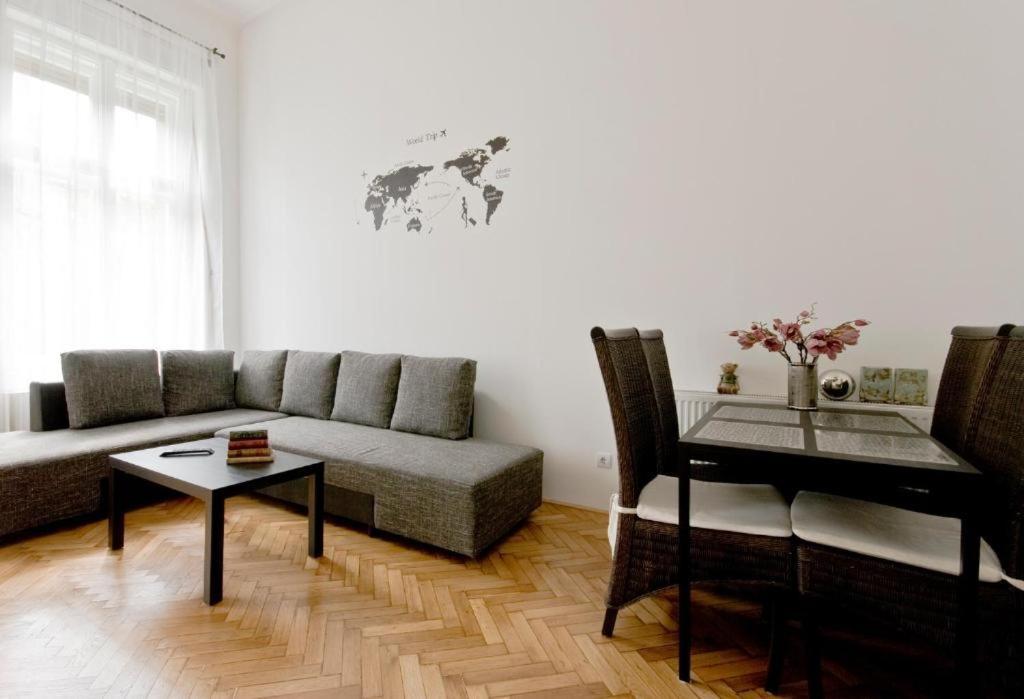 Balcony Apartment Budapeste Exterior foto